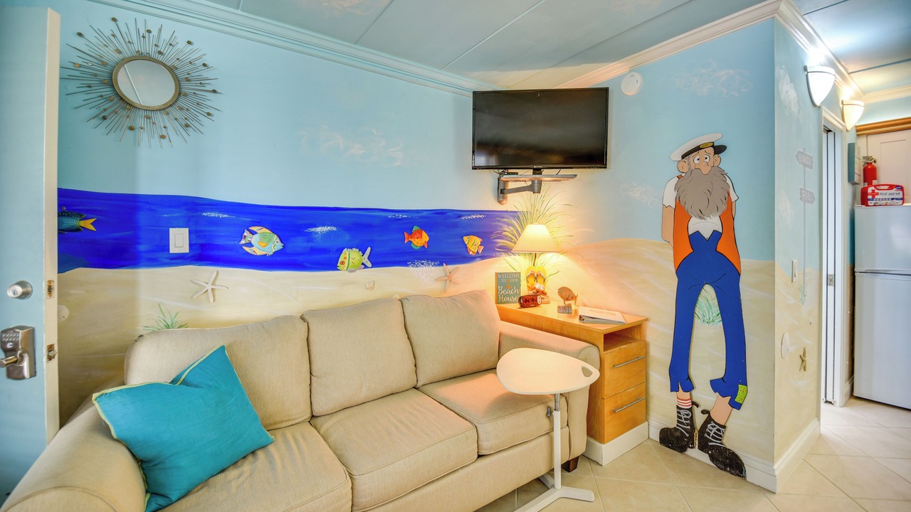 Photo of Livingroom in Northeast Virginia Beach