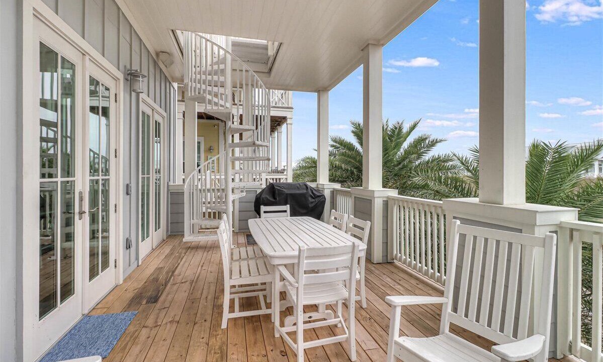 Photo of Patio Balcony in Cinnamon Shore