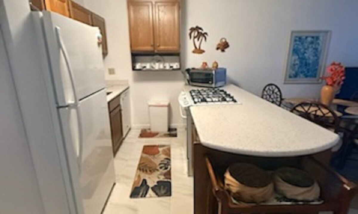 Photo of Kitchen in Kaunakakai
