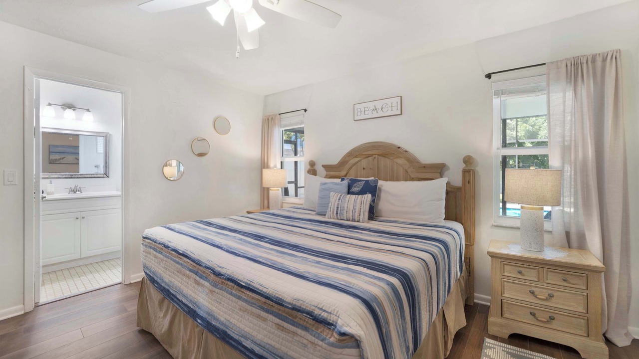Photo of Bedroom in Naples Park