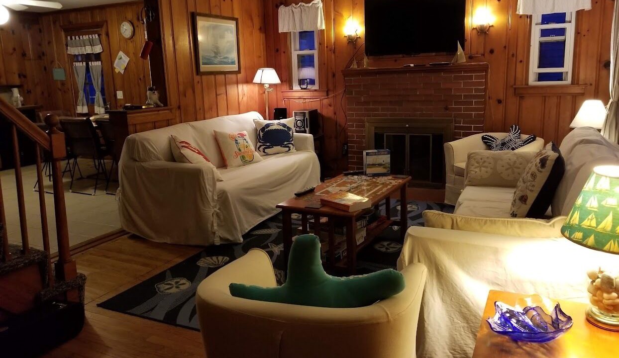 Photo of Livingroom in Eastward Look