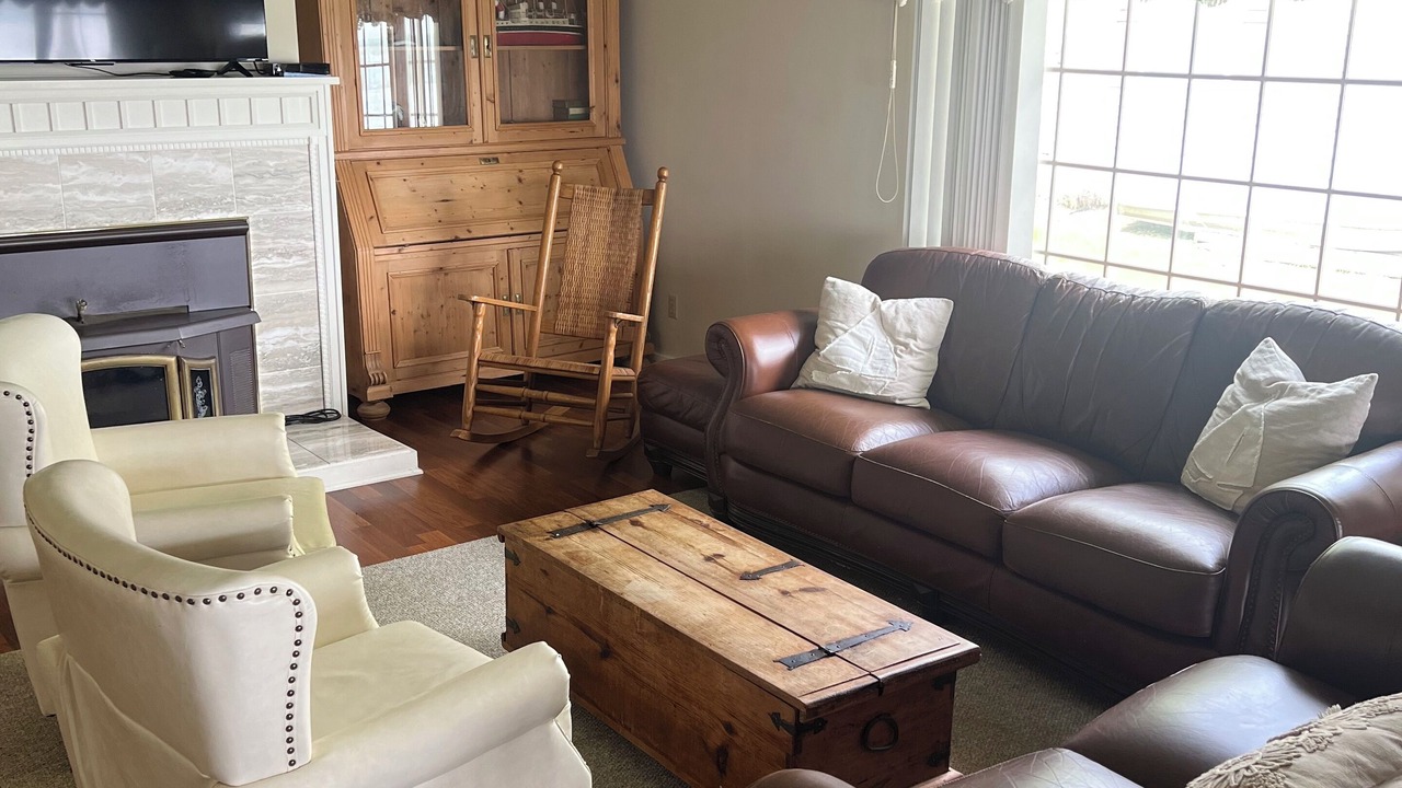 Photo of Livingroom in Ashville