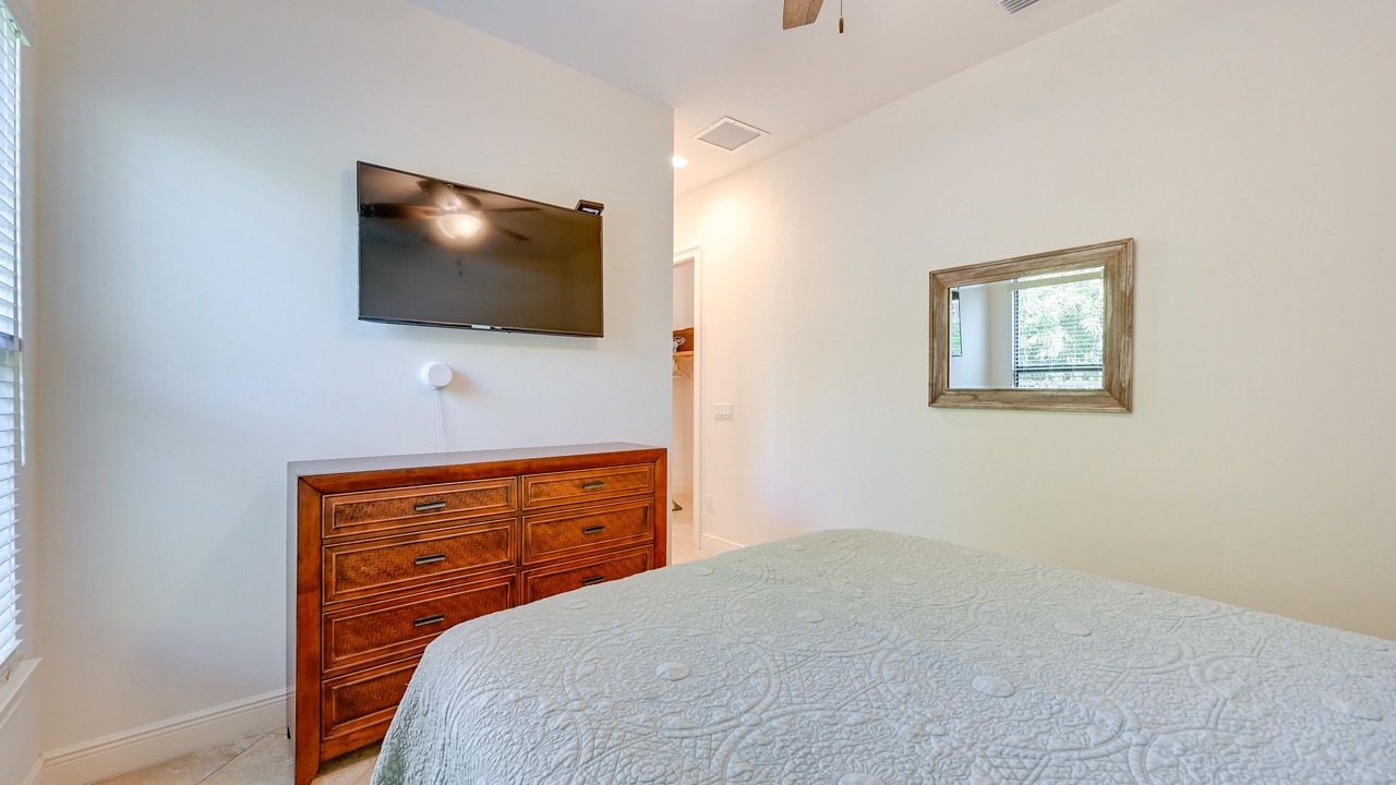 Photo of Bedroom in Naples Park