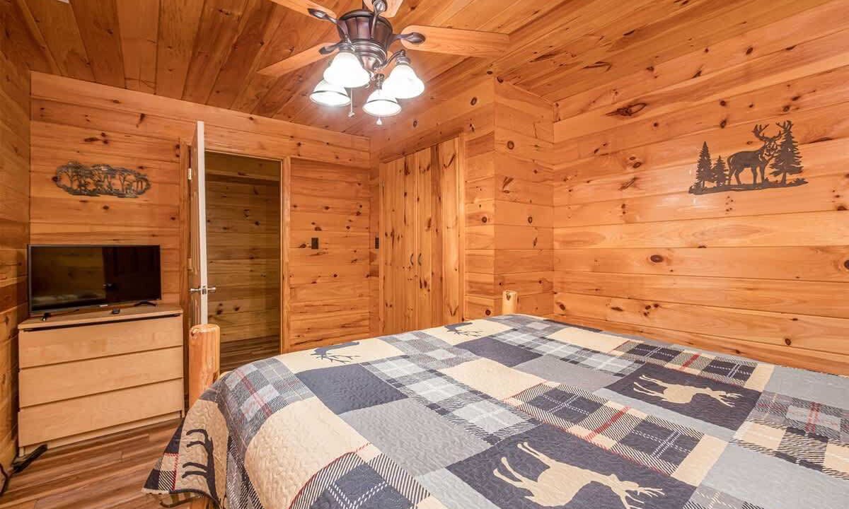 Photo of Bedroom in Helen