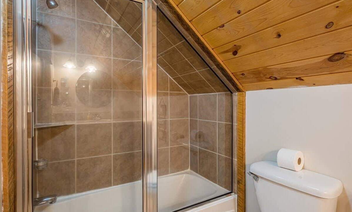 Photo of Bathroom in Helen