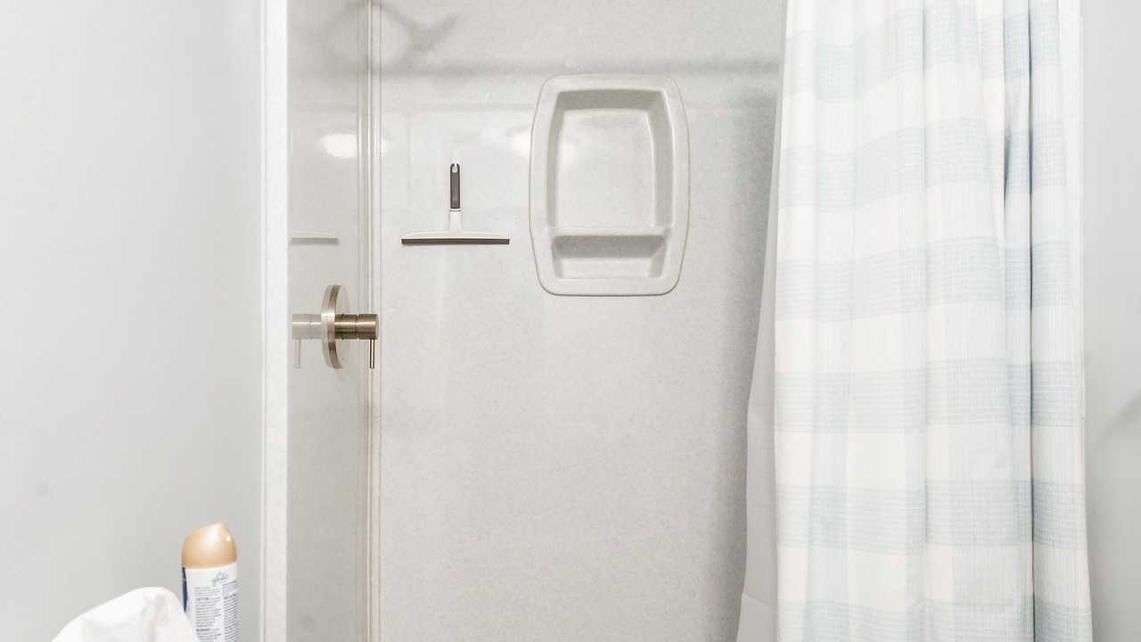 Photo of Bathroom in Old North Columbus