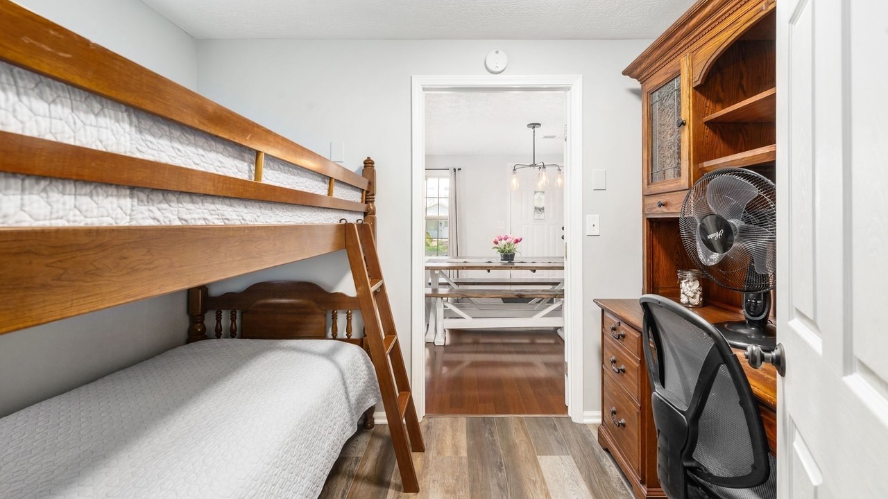 Photo of Bedroom in Old North Columbus