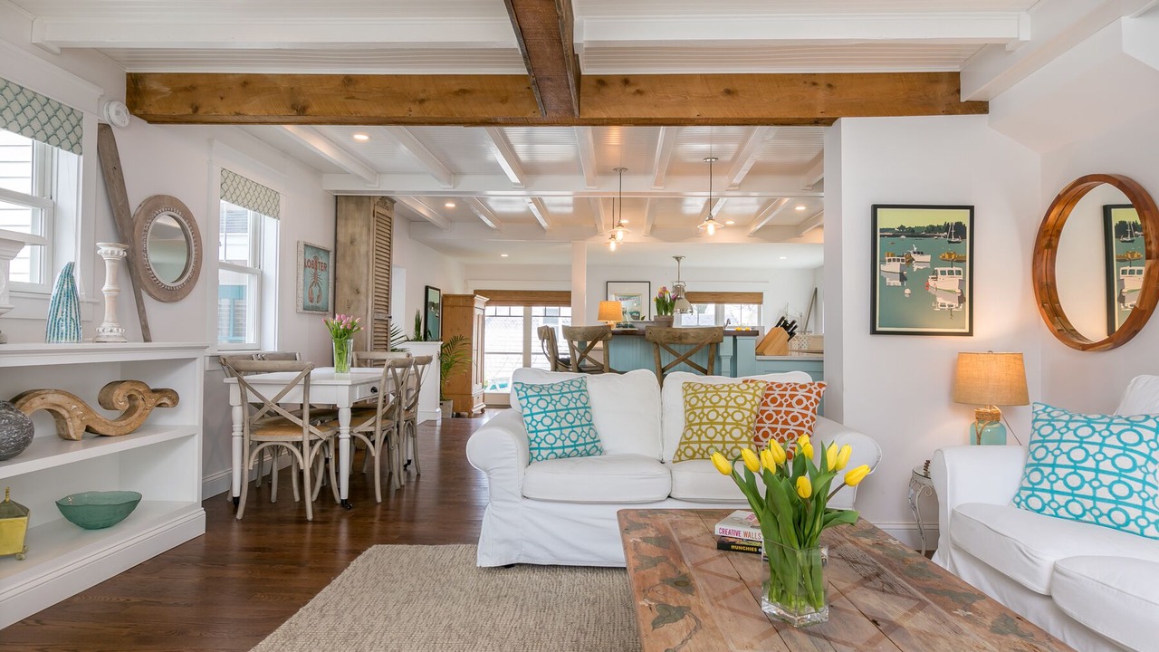 Photo of Livingroom in Loveitts Field