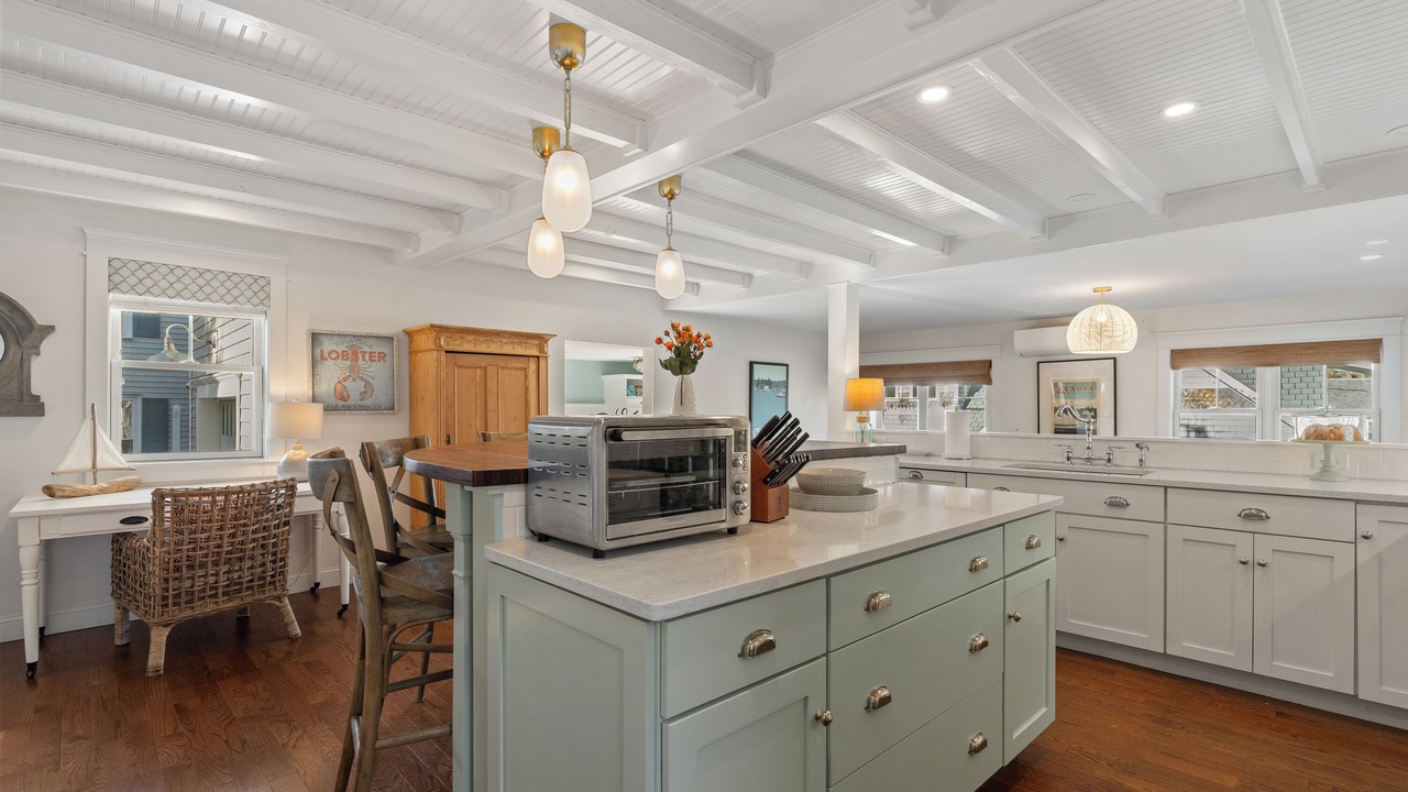 Photo of Kitchen in Loveitts Field