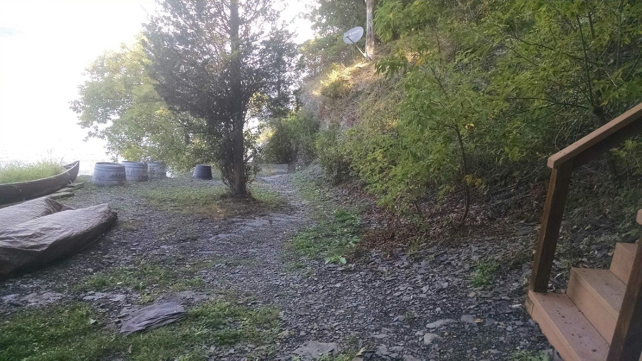 Photo of Others in Burdett