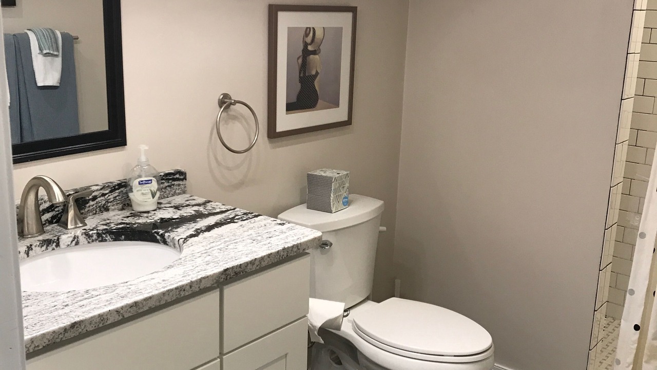 Photo of Bathroom in Eastward Look