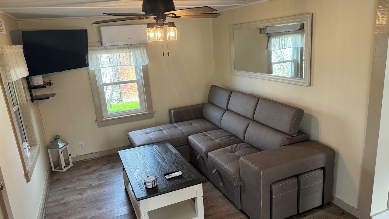 Photo of Livingroom in Point Judith