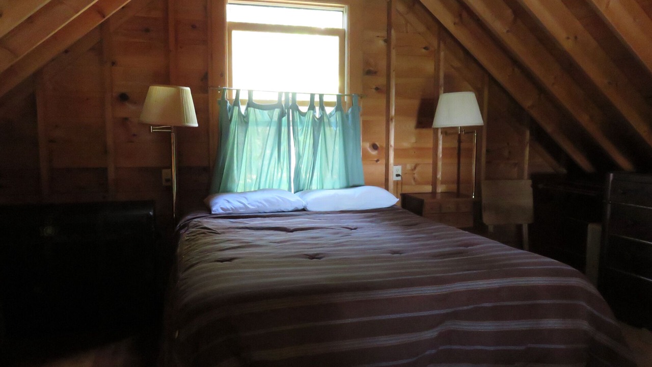 Photo of Bedroom in Brooksville