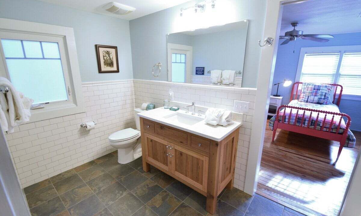 Photo of Bathroom in Saint Simons Island
