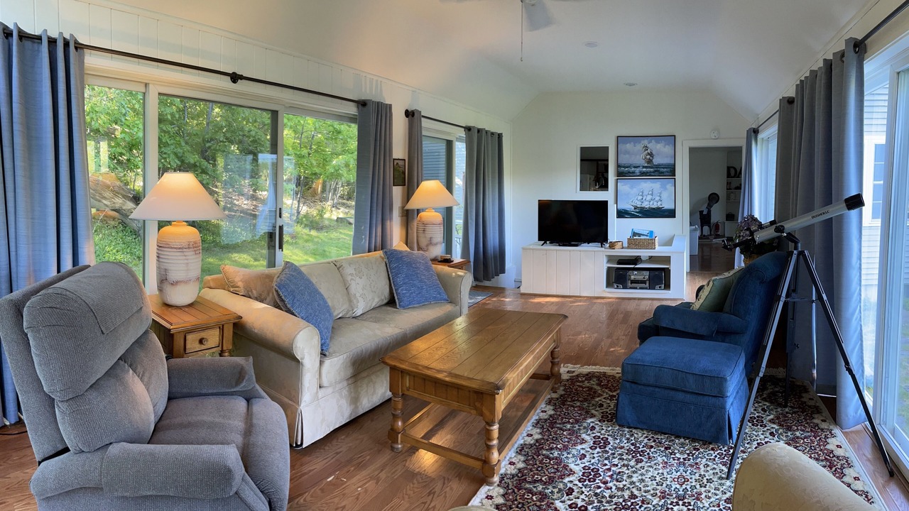 Photo of Livingroom in Westport