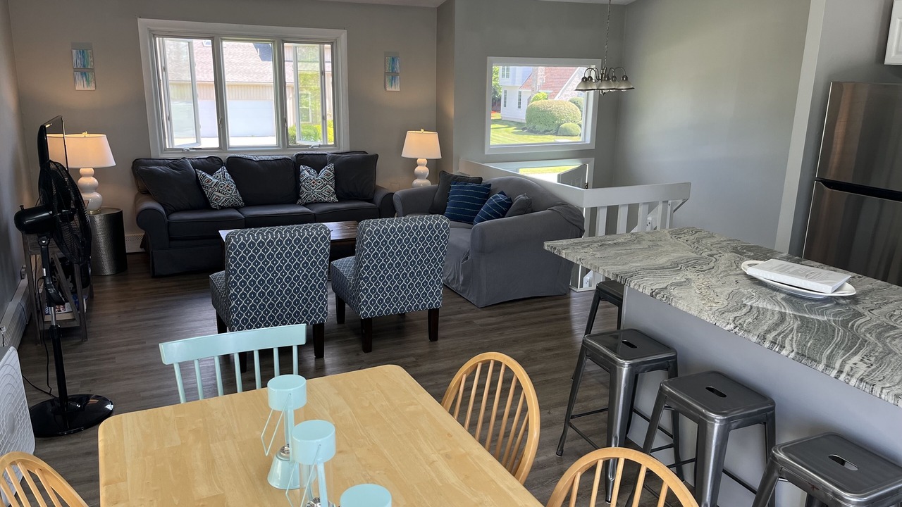 Photo of Livingroom in Eastward Look