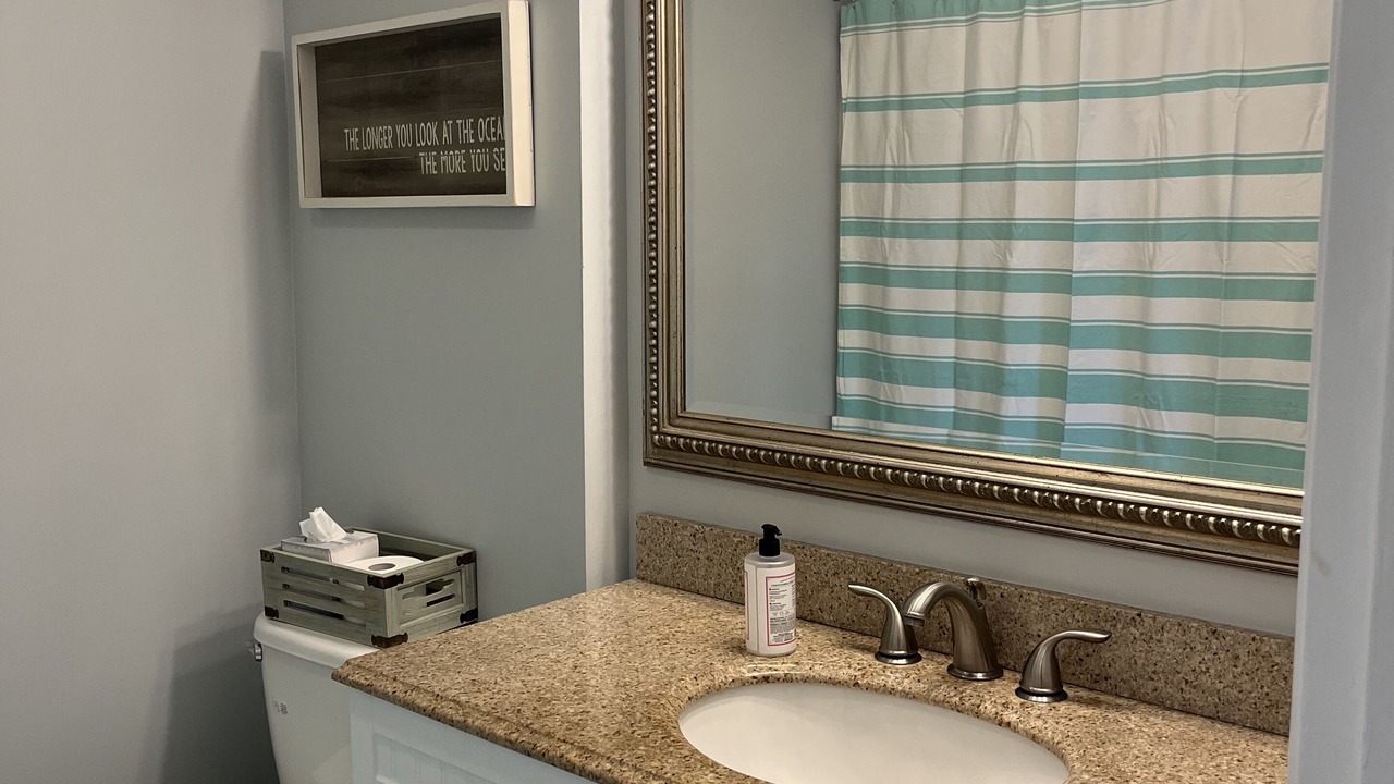 Photo of Bathroom in Eastward Look