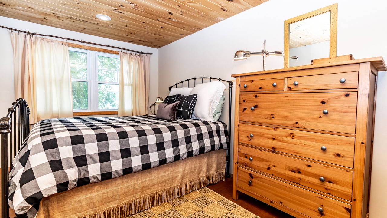 Photo of Bedroom in Town of Jerusalem