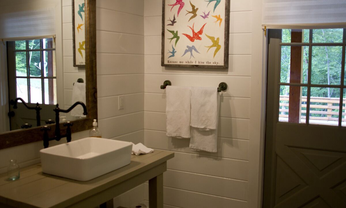Photo of Bathroom in Blairsville