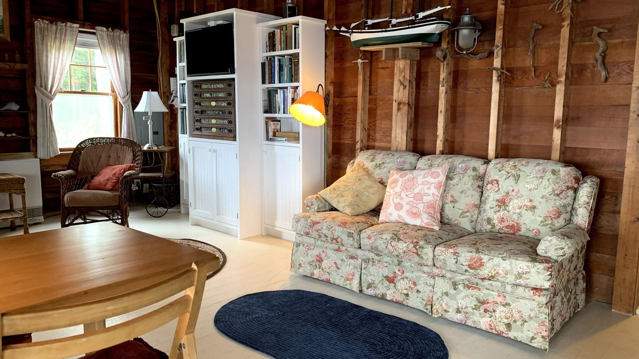 Photo of Livingroom in Brooksville