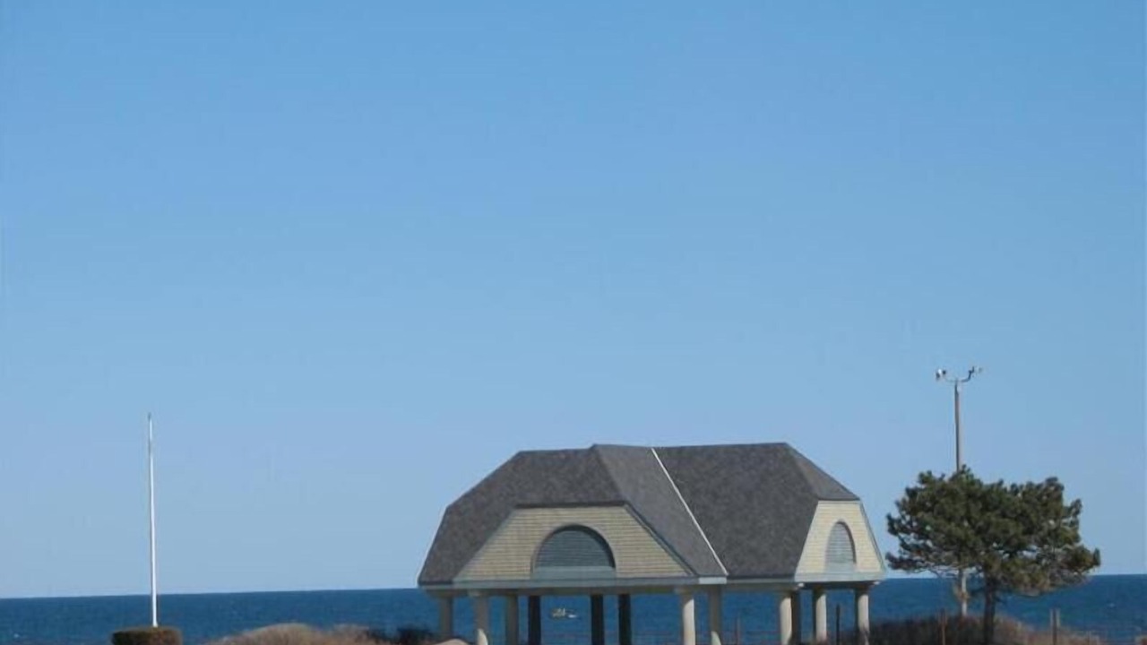 Photo of Others in Narragansett