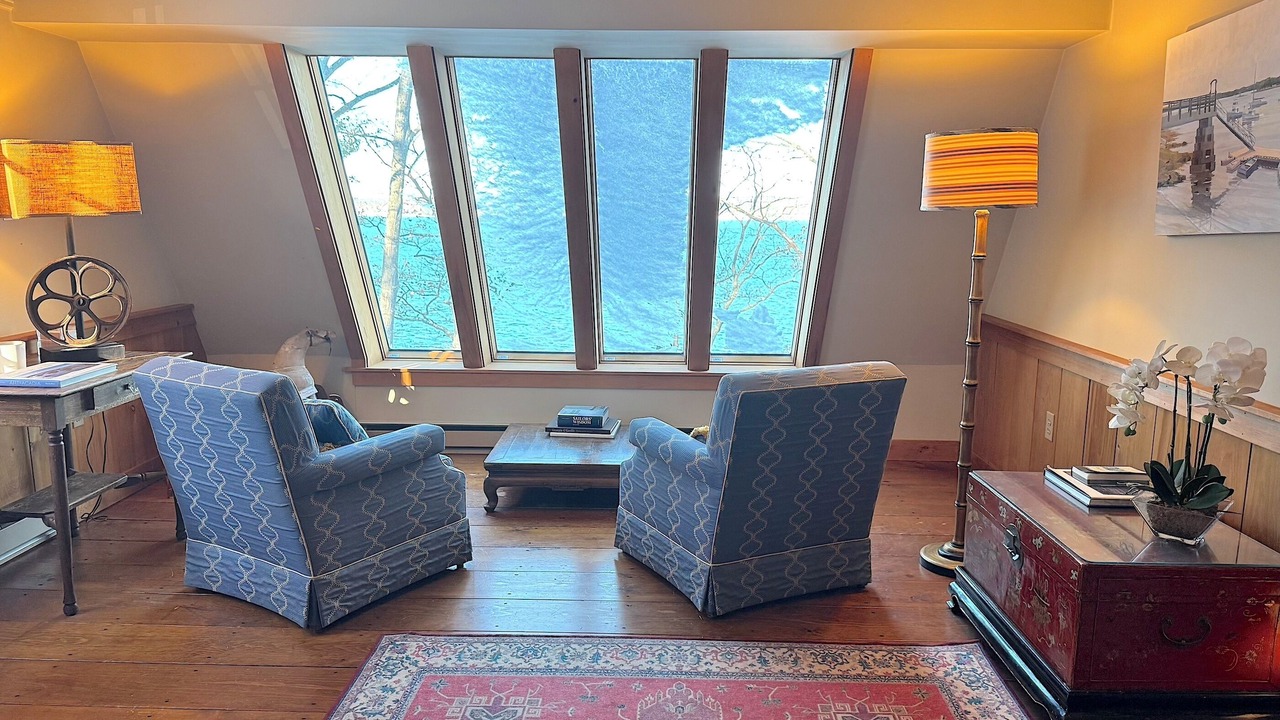 Photo of Livingroom in Yarmouth