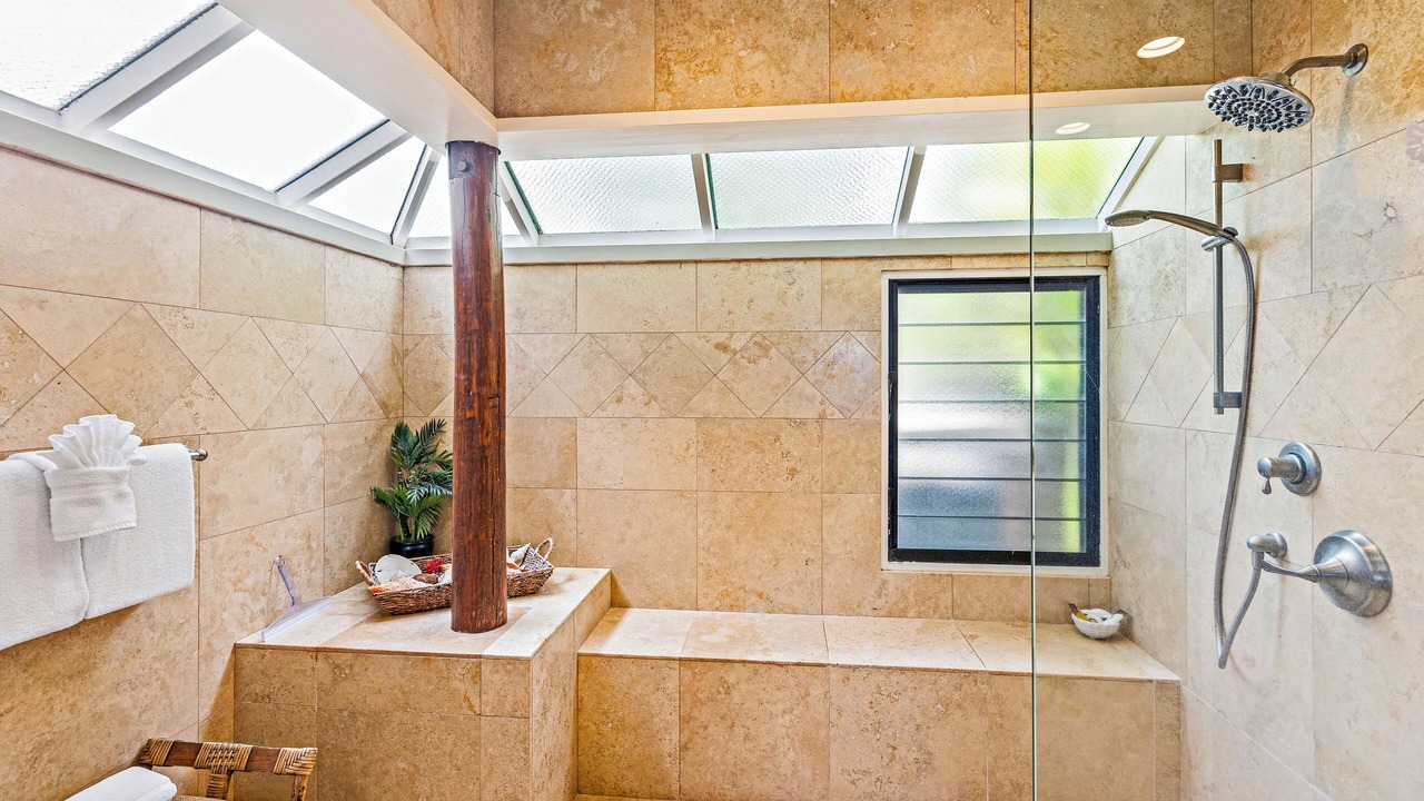 Photo of Bathroom in Kapalua