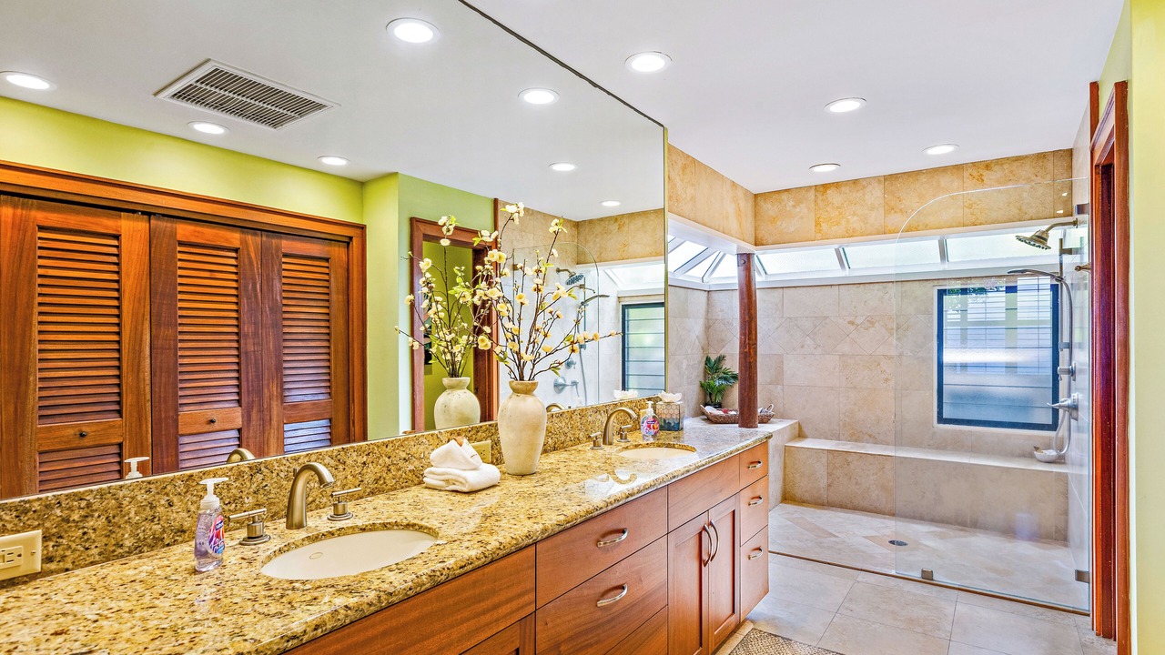 Photo of Bathroom in Kapalua