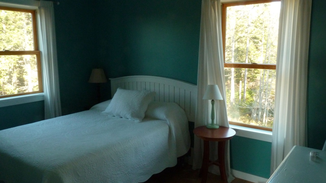 Photo of Bedroom in West Tremont
