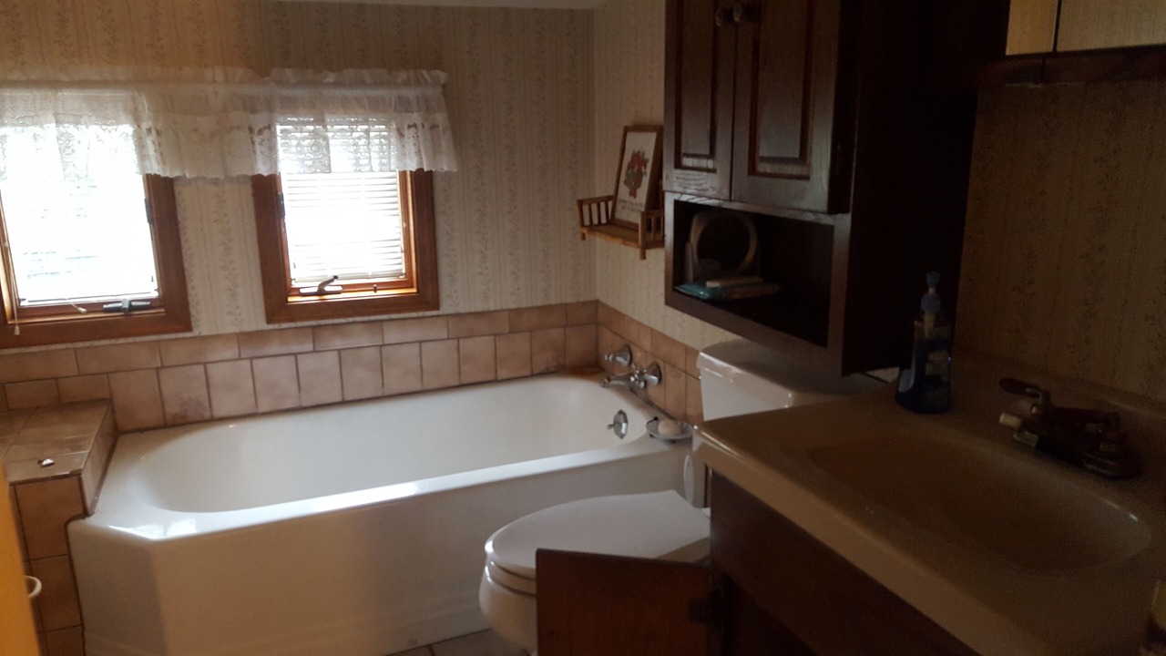 Photo of Bathroom in Canadohta Lake