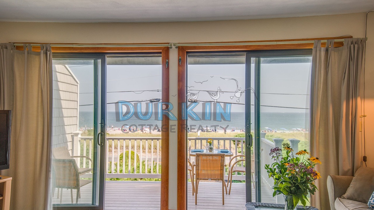 Photo of Livingroom in Eastward Look