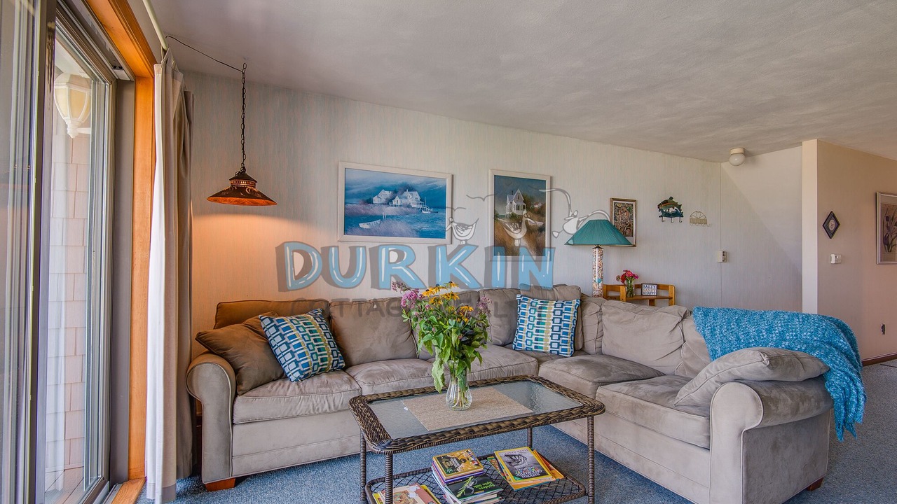 Photo of Livingroom in Eastward Look