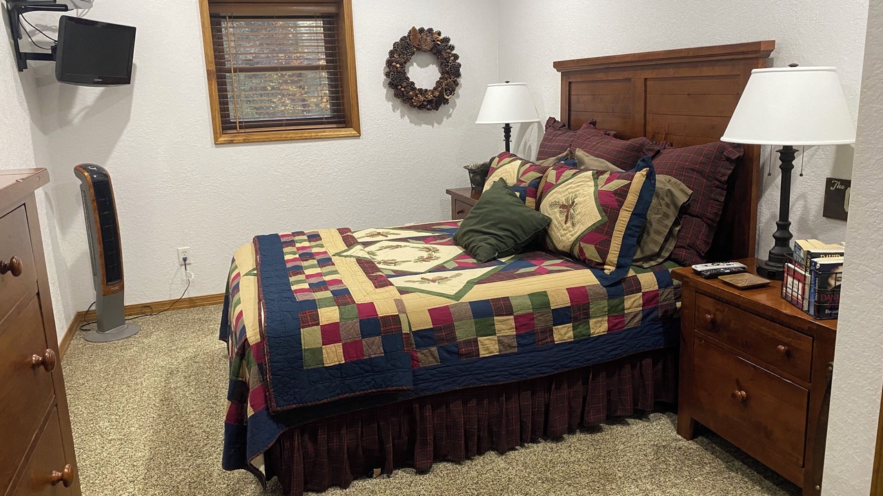 Photo of Bedroom in Broken Bow
