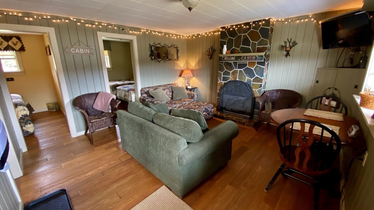 Photo of Livingroom in Pittsburg