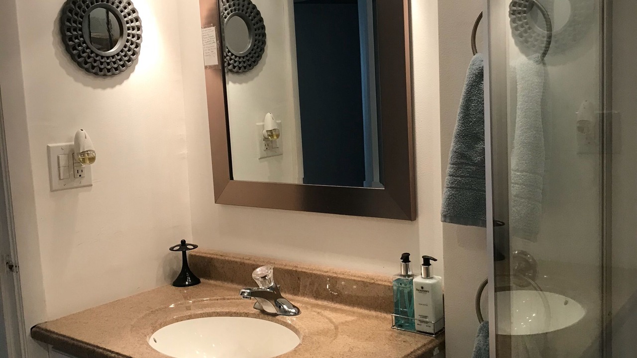 Photo of Bathroom in Buckeye Lake