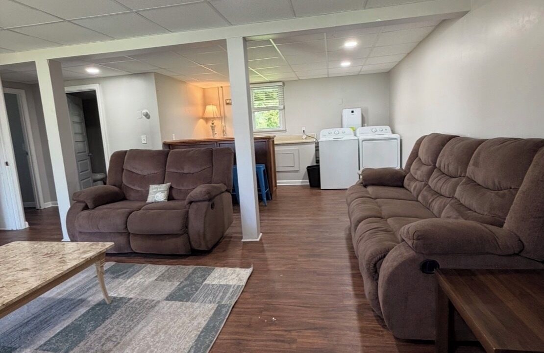 Photo of Livingroom in Eastward Look