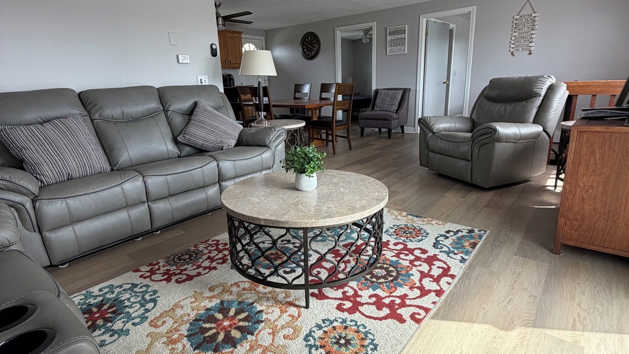 Photo of Livingroom in Eastward Look