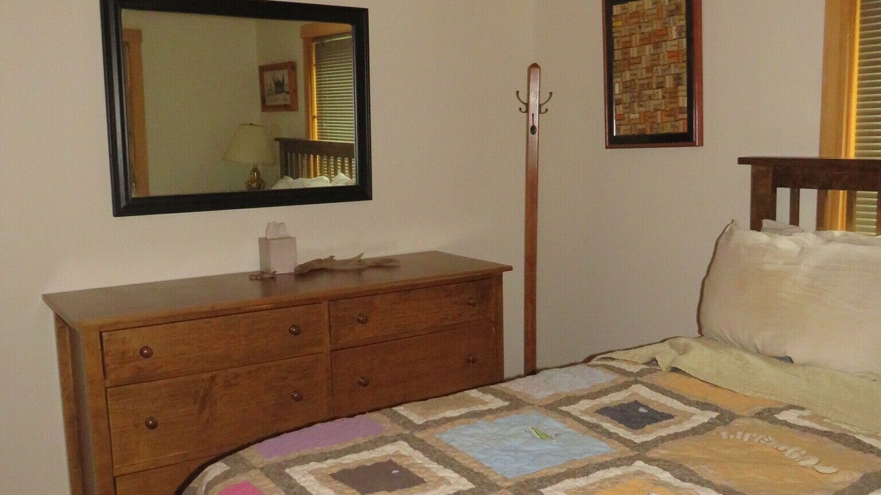 Photo of Bedroom in Ellsworth