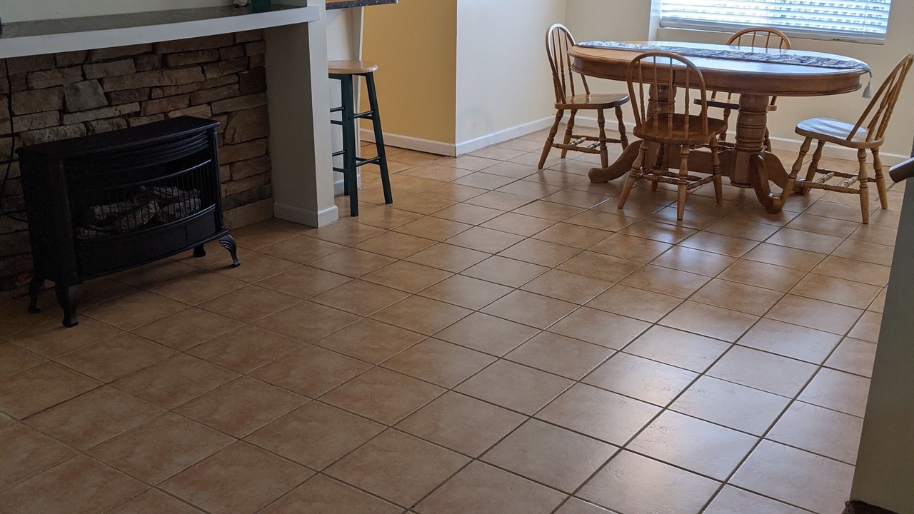 Photo of Livingroom in Youngstown