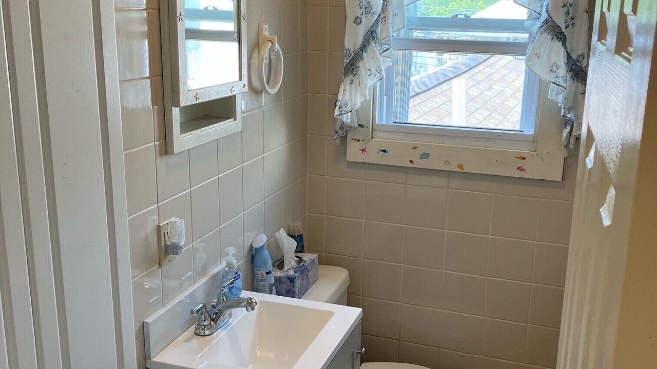 Photo of Bathroom in Old Orchard Beach