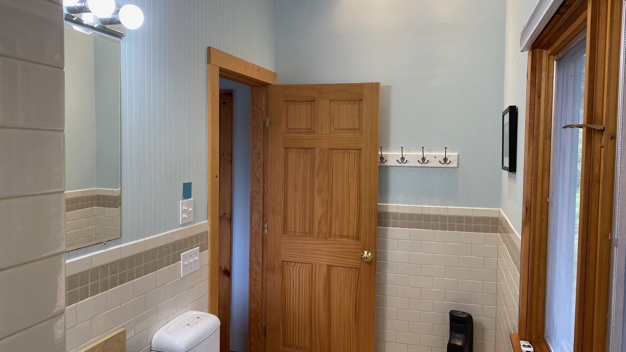 Photo of Bathroom in Bernard