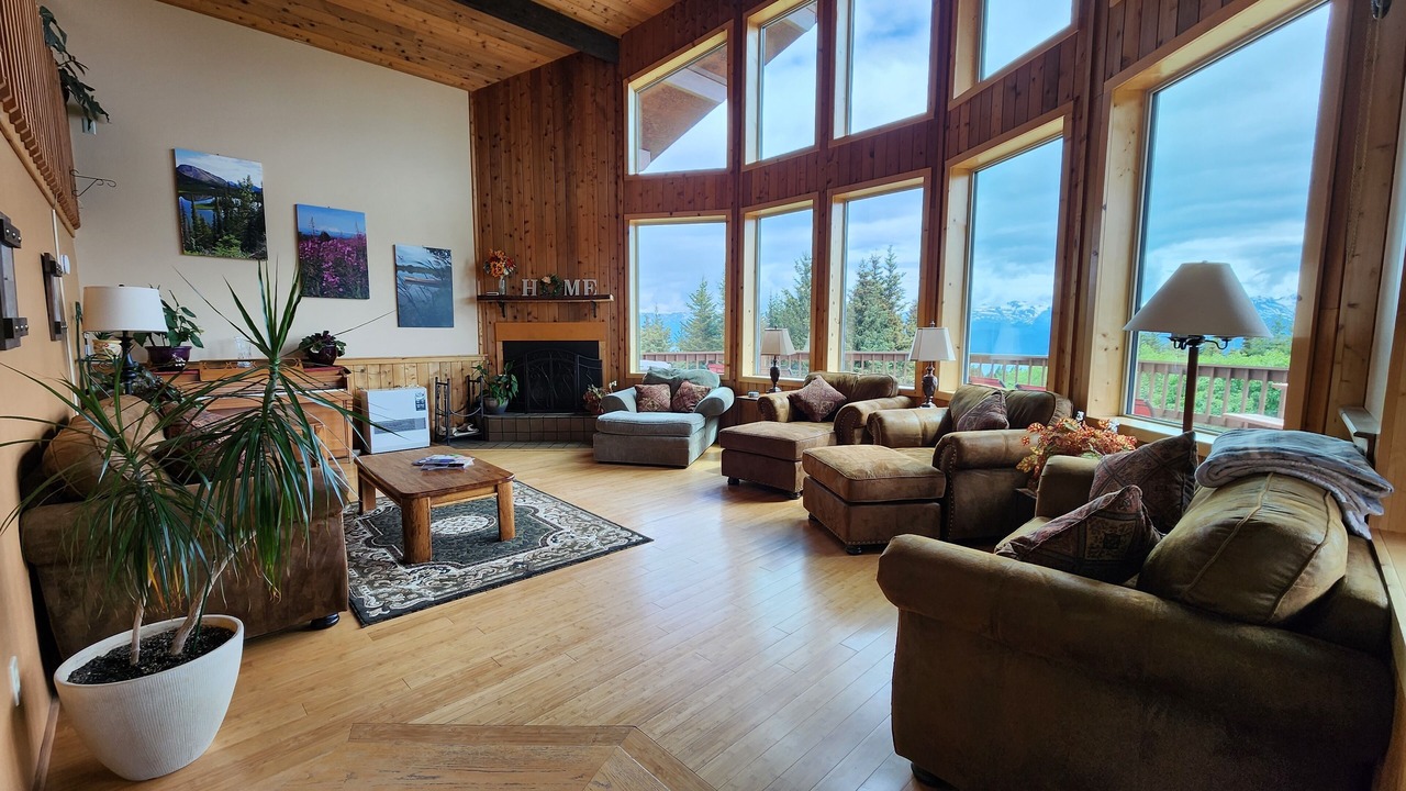 Photo of Livingroom in Fritz Creek