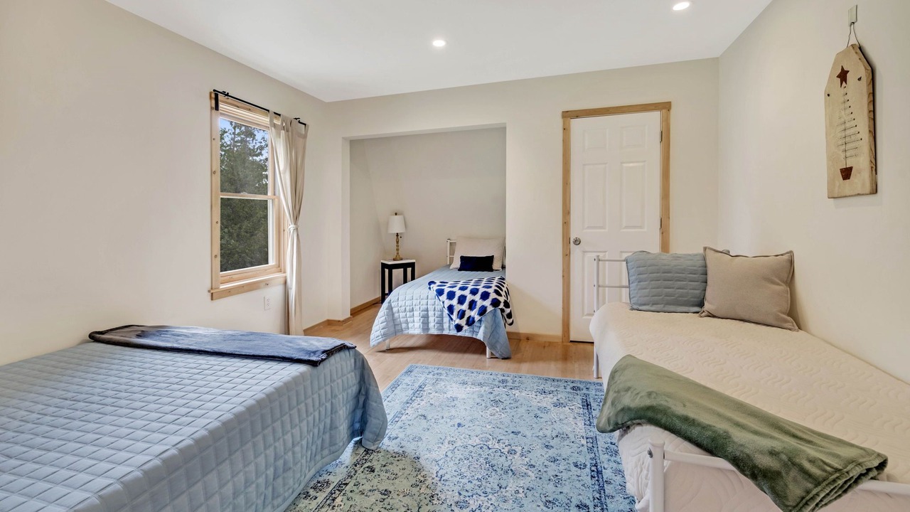 Photo of Bedroom in Seal Cove