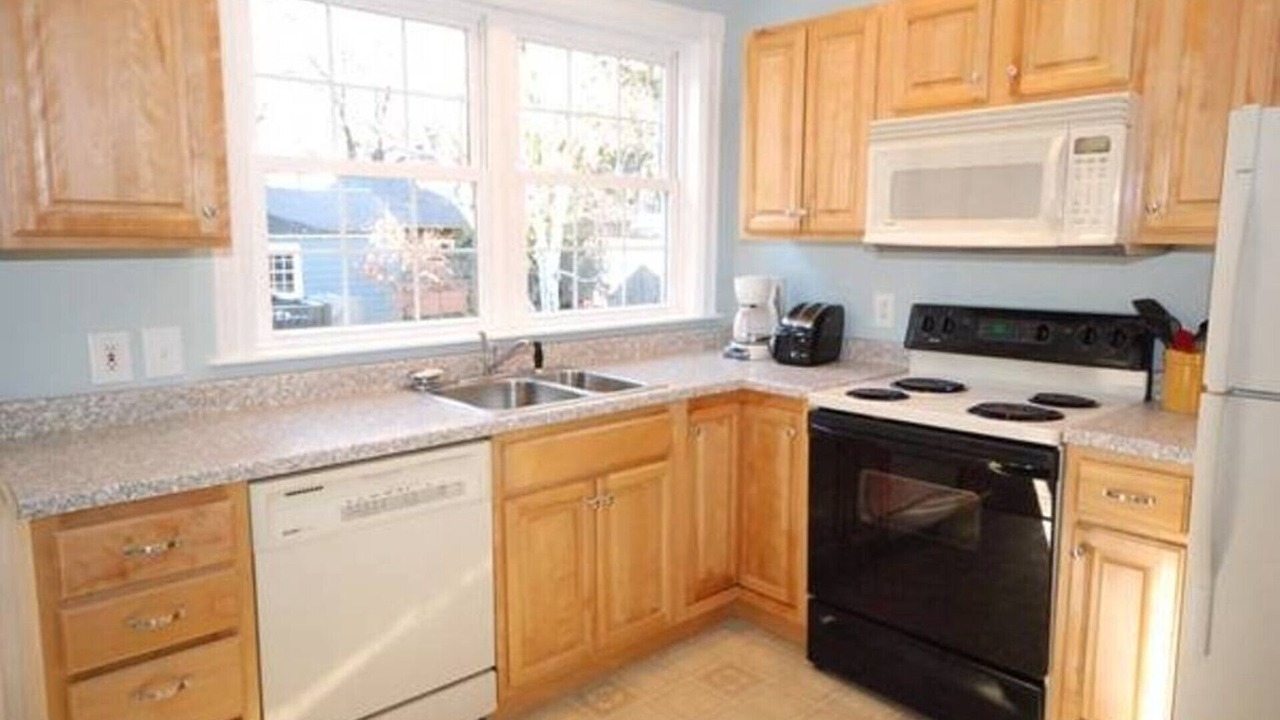 Photo of Kitchen in Back Cove