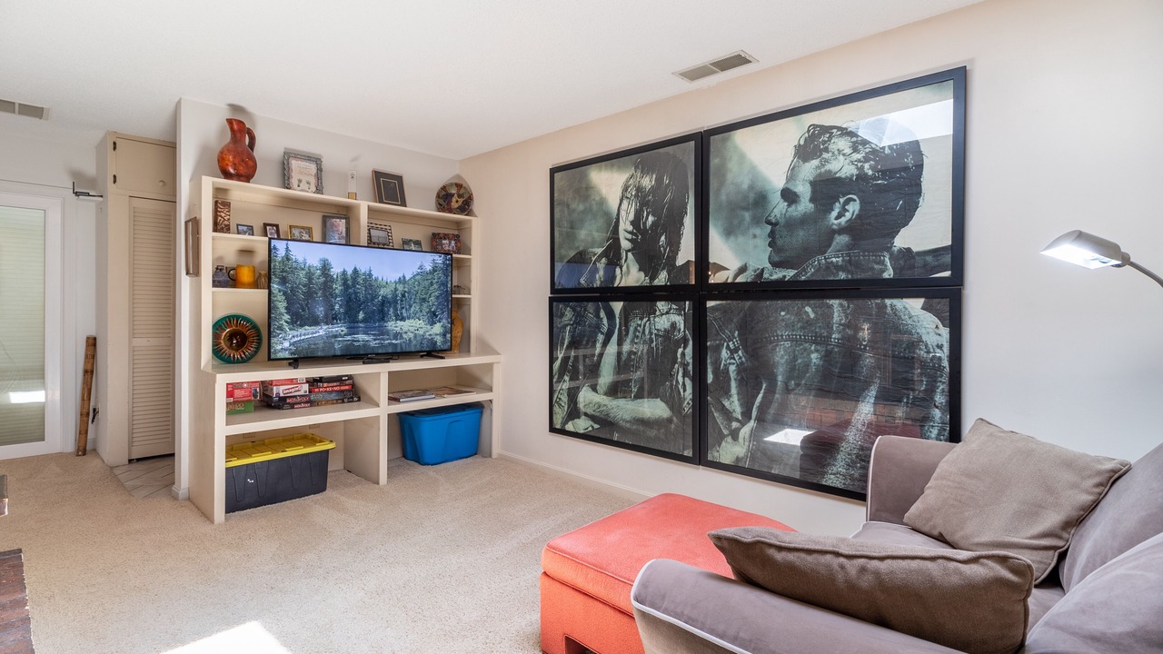 Photo of Livingroom in Falmouth