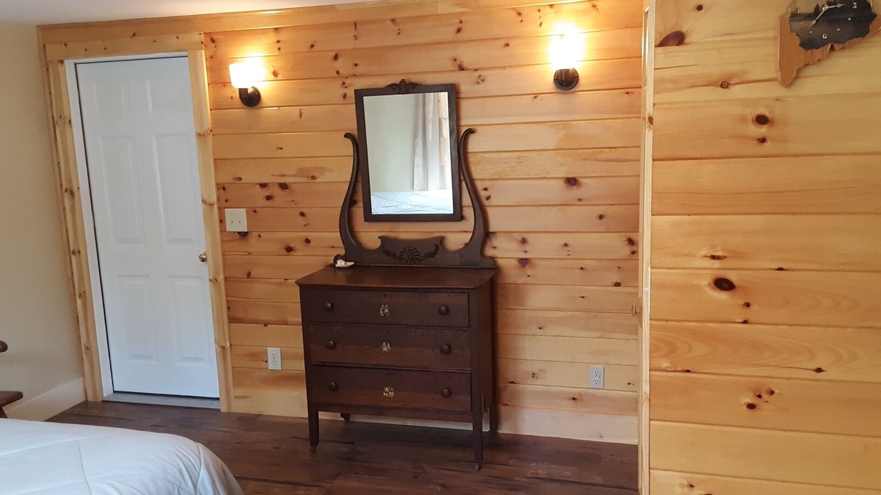 Photo of Bedroom in Sebasco Estates