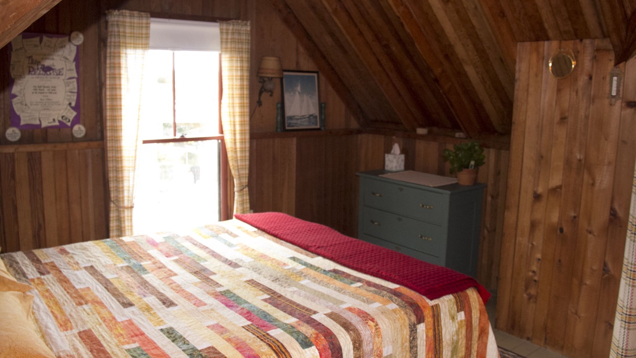 Photo of Bedroom in Bayville