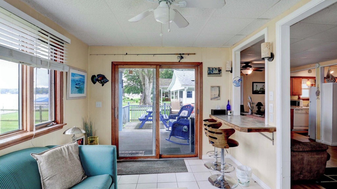 Photo of Livingroom in Ashville