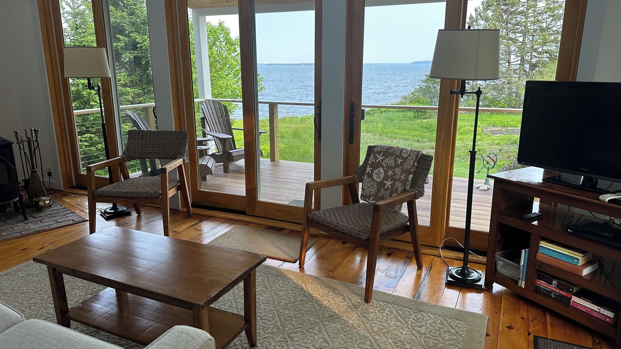 Photo of Livingroom in Brooksville