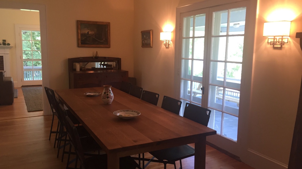 Photo of Livingroom in Glen Cove